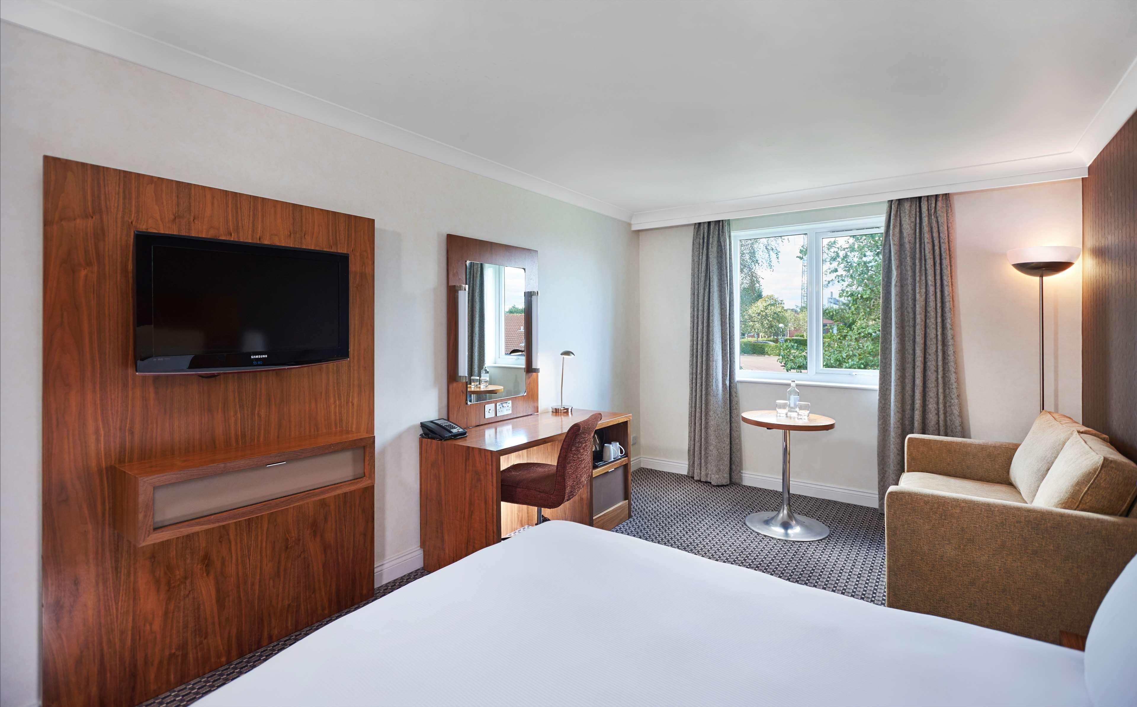 Doubletree By Hilton Bristol North Hotel Almondsbury Exterior photo