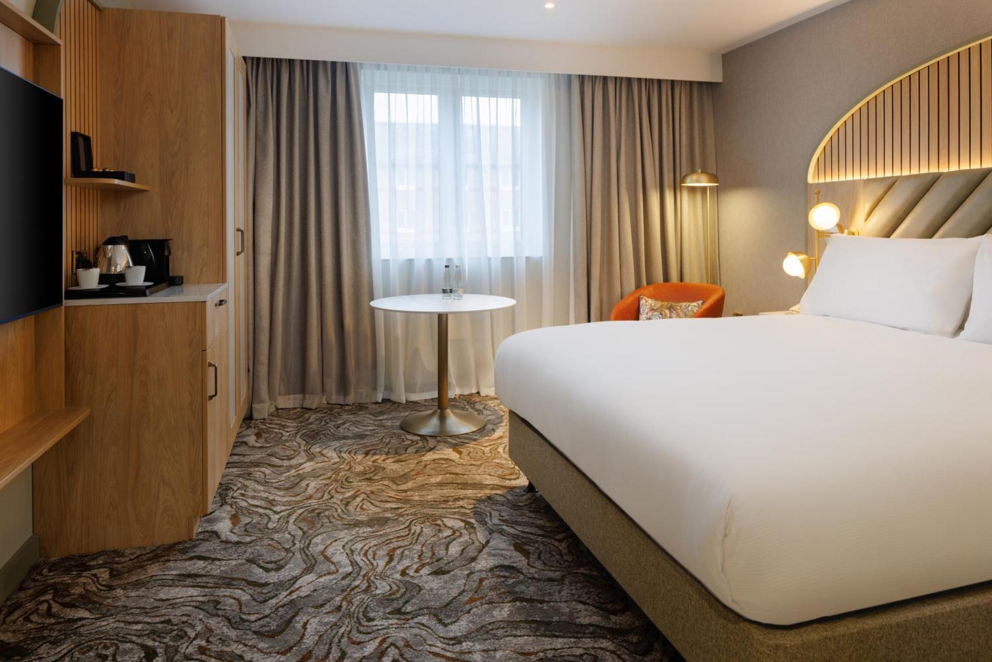 Doubletree By Hilton Bristol North Hotel Almondsbury Exterior photo